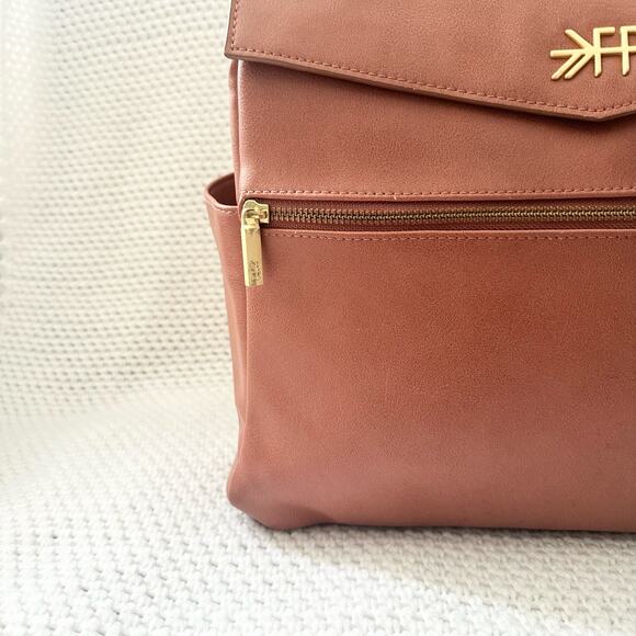 Freshly Picked Desert Rose Classic Diaper Bag Backpack Convertible Shoulder Bag - Picture 4 of 15